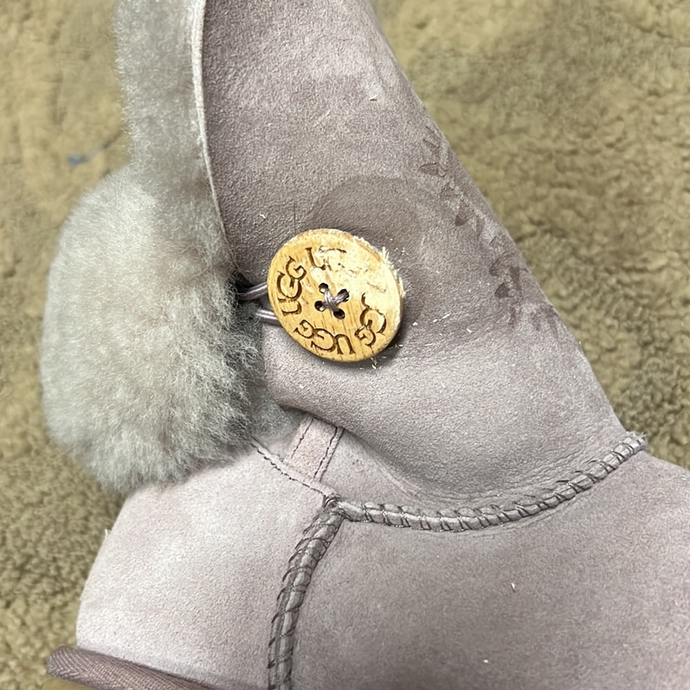 Ugg Short Boot - image 2